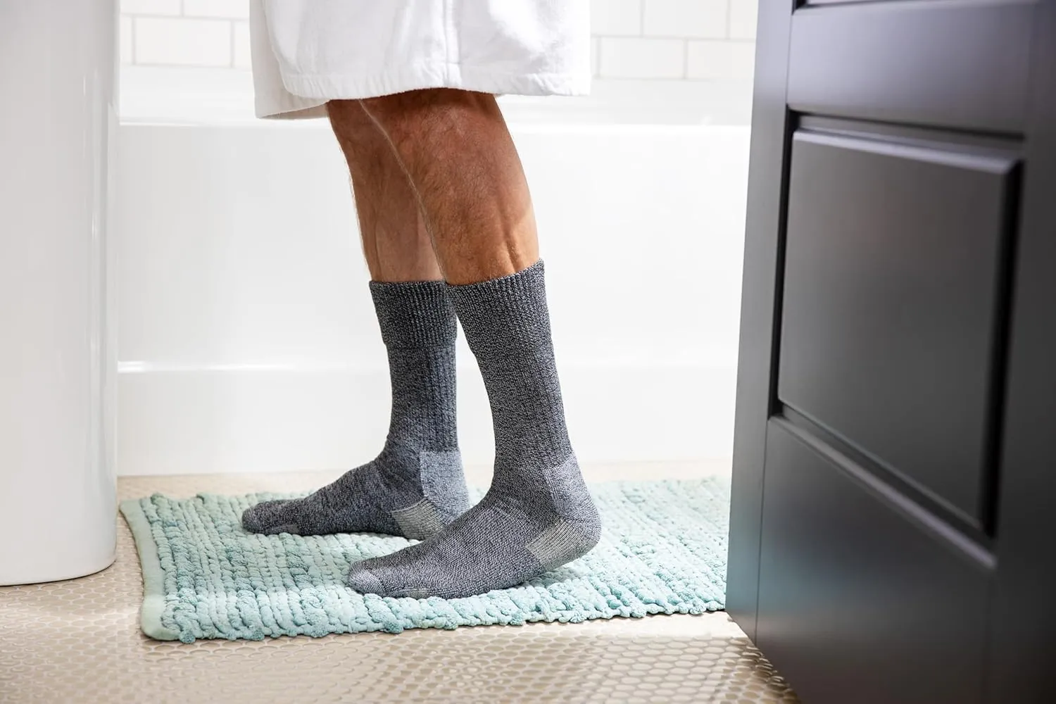 Dr. Scholl's Men's Advanced Relief Blisterguard Socks-2 & 3 Pair Packs-Non-Binding Cushioned Comfort