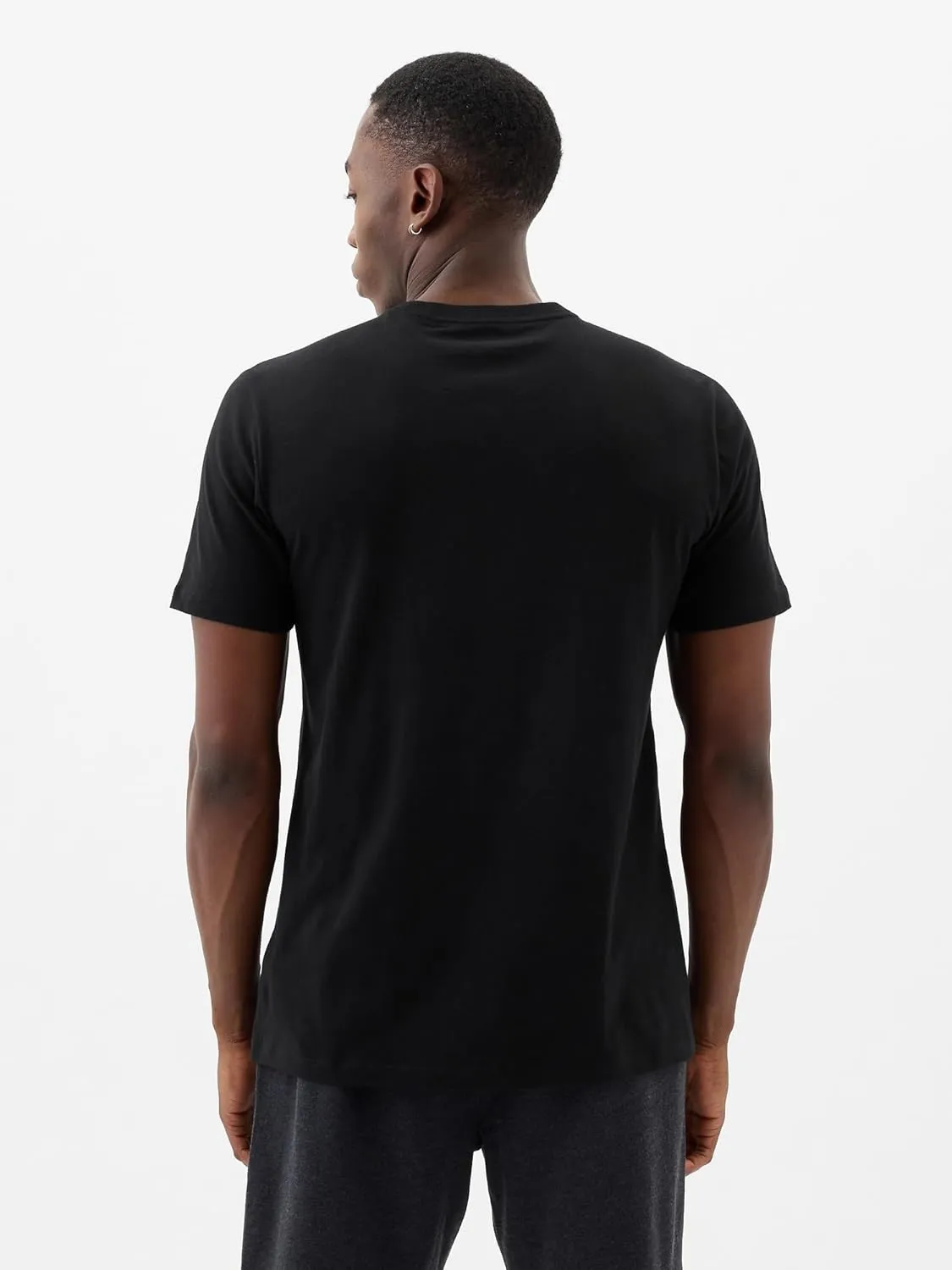 GAP Men's Everyday Soft Logo Tee