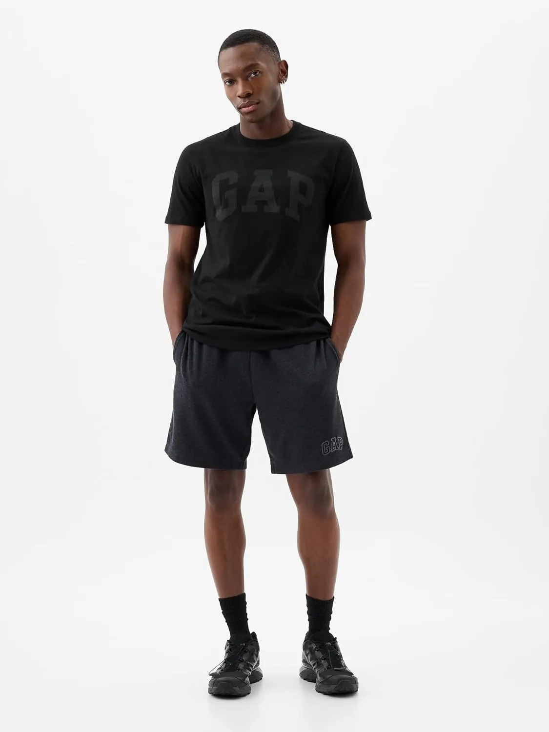 GAP Men's Everyday Soft Logo Tee